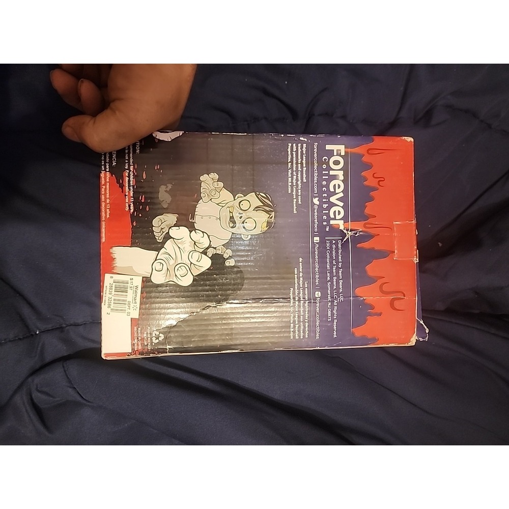 San Francisco Giants Forever Nightmares Team Zombie Action Figure Box Damage New - Picture 3 of 5